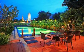 โรงแรมไอยูเดีย